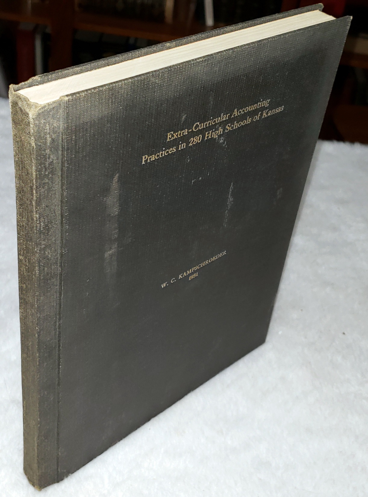 Extra-Curricular Accounting Practices in 280 High Schools of Kansas [Master's Thesis]